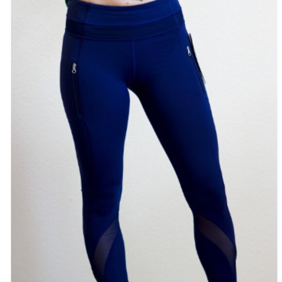 Lululemon Inspire Tight II in Hero Blue Size 6 - Picture 1 of 5